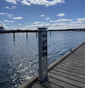 Lystbådehavnen på Østmøn